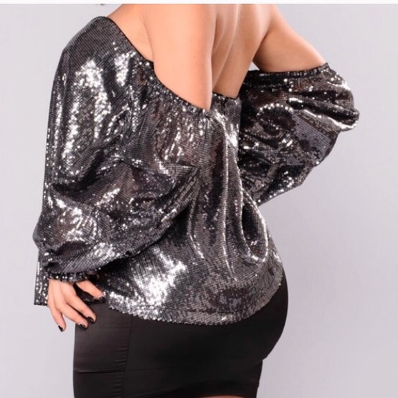 Top - Picture 2 of 2